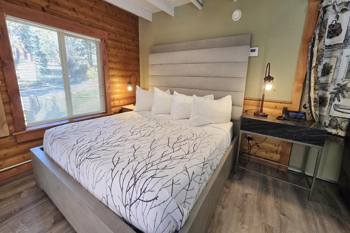 Luxury king bed in Estes Park
